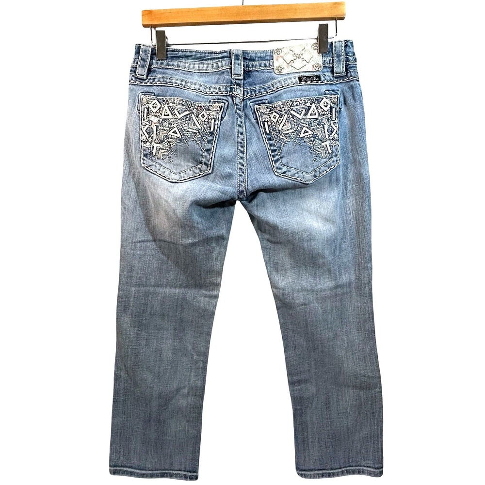 Miss Me Signature Cropped Capri Jean 29 Light Wash Embroider Sequin JE8131C Read - Picture 7 of 15